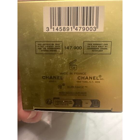 CHANEL Sublimage La Crème Yeux - Picture 5 of 8